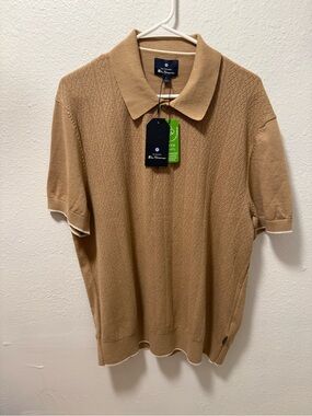 Ben Sherman Men's Tan Short-Sleeve Knit Polo Sweater. Size Large
